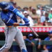 Royals seguram Twins por 6-5 depois que o shortstop Bobby Witt Jr. sai com dor no joelho