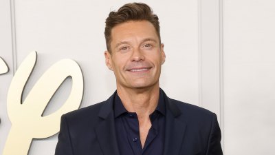 Ryan Seacrest mostra episódios da roda da fortuna de celebridades