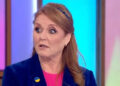 Sarah Ferguson fecha instituição de caridade em meio a novo escrutínio sobre escândalos reais