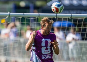 Seleção da Inglaterra assistirá ao jogo do Royals no Kauffman Stadium