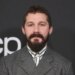 Shia LaBeouf obtém liberdade condicional após se declarar culpado de socar frequentadores de bar durante o Mardi Gras