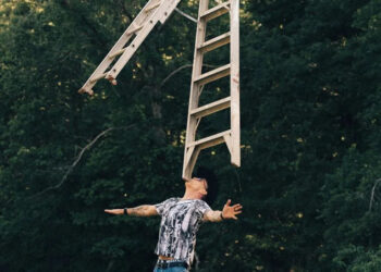 Steve-O revela a quantia surpreendente que recebeu pela primeira temporada de ‘Jackass’, diz que era um ‘sem-teto’ antes de ir ao ar
