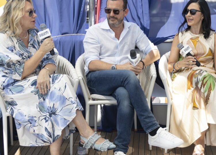 Strictly Business Cannes Lions: Deloitte, AWS, Sony Execs sobre IA e adoção de tecnologia