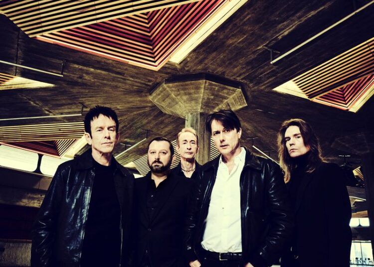 Suede anuncia Antidepressivos: música expandida e nova