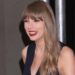 Taylor Swift e Randy Newman fazem dueto especial na estreia de Toy Story 5
