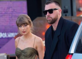 Taylor Swift e Travis Kelce transformam encontro noturno em novo espetáculo