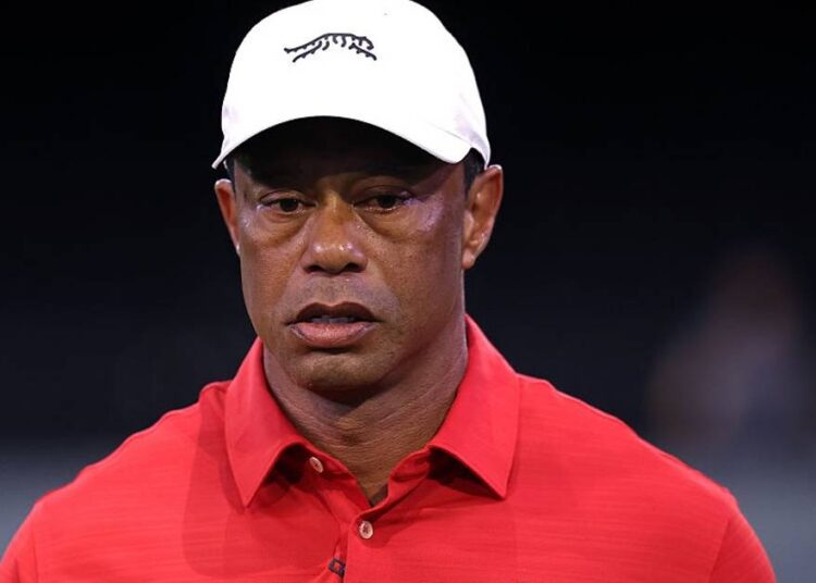 Tiger Woods deixa centro de recuperação após 3 meses | Notícias