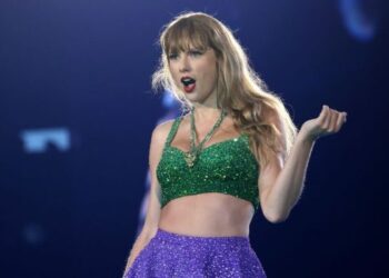 Um aliado da Taylor Swift passou de confiável a excluído - fonte