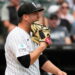 White Sox cai no empate em primeiro lugar após derrota para Royals, mas segue para a Costa Leste voando alto