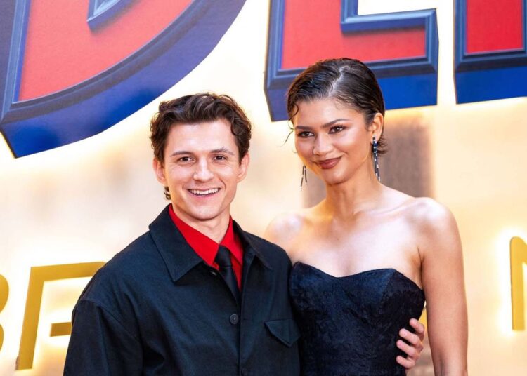 Zendaya e Tom Holland conseguirão evitar perguntas sobre seus rumores de casamento enquanto promovem Homem-Aranha: Novo Dia?