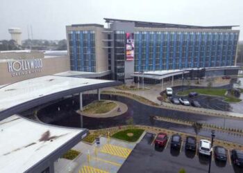 ‘Uma experiência totalmente nova’: Hollywood Casino Aurora abre complexo de entretenimento de US$ 360 milhões