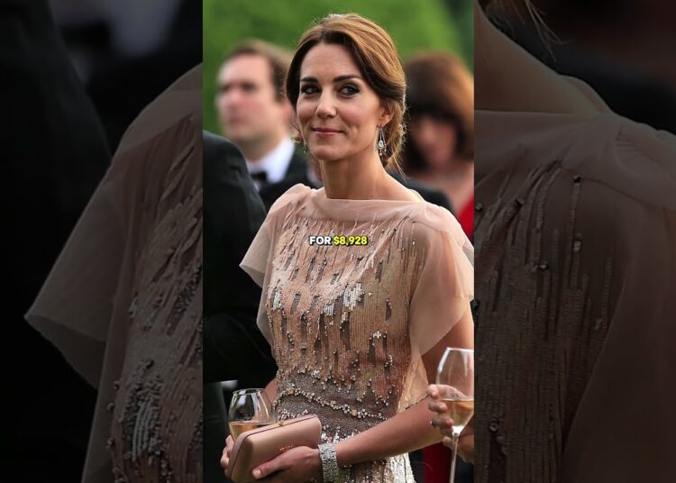 The most expensive Princess Catherine’s dress #royal #catherineelizabeth #princewilliam