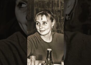 Звезда «Гостьи из будущего» сумела подружить всех своих бывших мужей