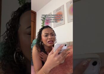 Marca aquela amiga que sempre dorme cedo e nunca responde quando a fofoca é urgente. 😂👇