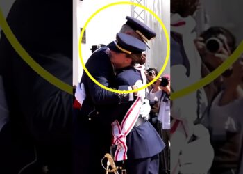 LEONOR recibe el CARIÑO de sus PADRES y HERMANA en un acto con mucho significado
