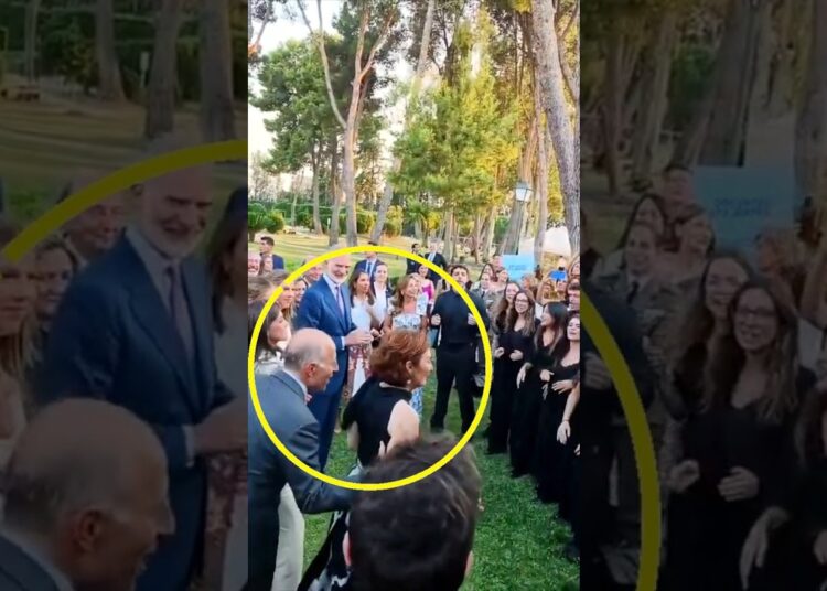 El GESTO a LETIZIA que OBLIGÓ a ACTUAR al JEFE de PROTOCOLO