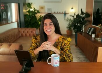 FIZ UMA M*CUMB4 DE MERCADO / Café com Leute #fofoca