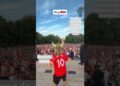 A realeza da Noruega recebe os heróis do futebol #realeza #noruega #haaland