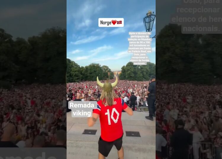 A realeza da Noruega recebe os heróis do futebol #realeza #noruega #haaland