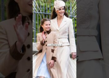 ¿Charlotte es Igual a Isabel II?