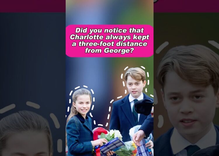 Did you notice that Charlotte always kept a three-foot distance from George? #royal #charlotte