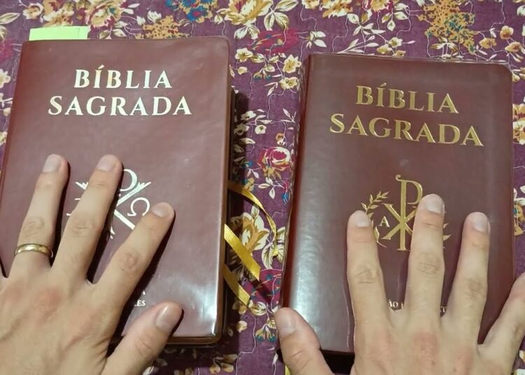 Sobre as duas edições da Bíblia Matos Soares Ed. Realeza & Tradição (Review)