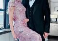 Gwen Stefani e Blake Shelton comemoraram seu aniversário de 5 anos no casamento de Taylor Swift e Travis Kelce? Os fãs pensam assim