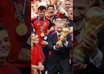 La FAMILIA REAL CELEBRA con los JUGADORES la VICTORIA de ESPAÑA en el MUNDIAL 2026