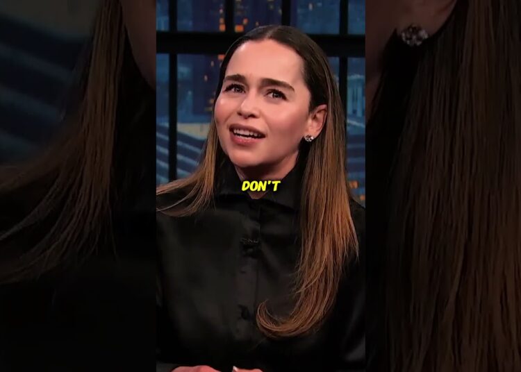 Emilia Clarke Wasn’t Recognized as Daenerys?! 😱🐉 #Shorts #GameOfThrones #emiliaclarke