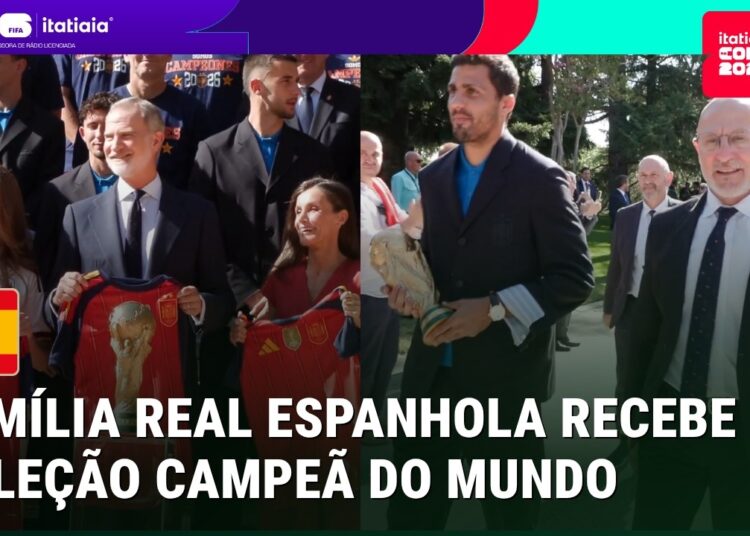 FAMÍLIA REAL ESPANHOLA RECEBE OS CAMPEÕES MUNDIAIS