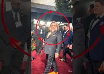 FAMOSOS que se casaram com mulheres COMUNS!😱#celebridades #hollywood #curiosidades #noticias #shorts