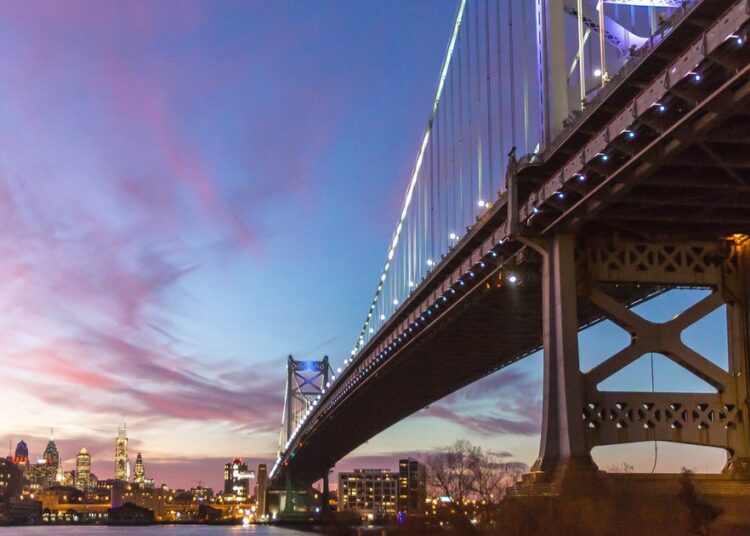 A celebração do 100º aniversário da Ponte Ben Franklin contará com entretenimento ao vivo e shows de luzes especiais em 11 de julho