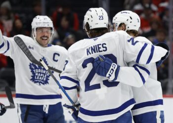 A gigante canadense de telecomunicações Rogers assume propriedade total da Maple Leaf Sports and Entertainment
