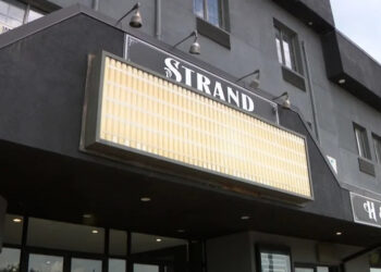 A renovação do histórico Strand Theatre visa trazer o entretenimento de volta a Creston