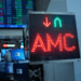AMC Entertainment divulga os resultados do segundo trimestre esta manhã, com comerciantes de opções esperando oscilações de preço de até 30%