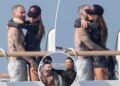 Adam Levine e Behati Prinsloo fizeram uma exibição apaixonada durante a escapadela de iate em St.