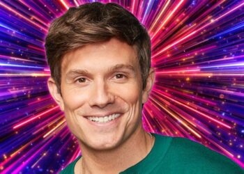 Alinhamento de celebridades do Strictly Come Dancing 2026 com a adesão de 'pin-up' gay