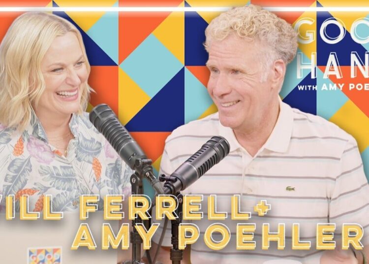 Amy Poehler e Will Ferrell desempacotando seus primeiros trabalhos é um momento divertido