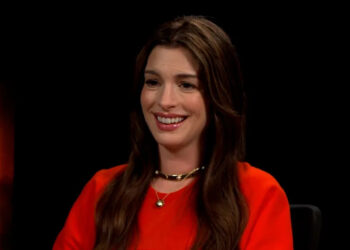 Anne Hathaway relembra quem ela era durante 'The Dark Night Rises'