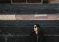 Artista pop de sonho Eau the Music encontra esperança no silêncio no novo single “In This Silence”, anuncia álbum de estreia ‘Light in the Dark’