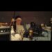 Assista Mick Jagger e Ronnie Wood tocando música do novo álbum dos Rolling Stones em…