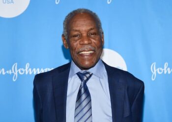 Ator Danny Glover revela que tem doença de Alzheimer
