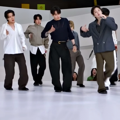 BTS cria expectativa para o novo videoclipe “Normal” com campanha viral – Music News