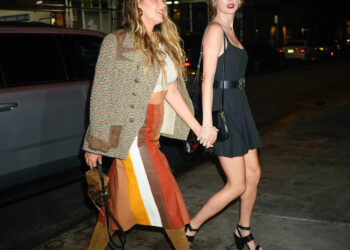 Blake Lively supostamente “chateada” por não ter sido convidada para o casamento de Taylor Swift: “Eles nunca mais serão amigos”