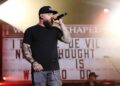 Brantley Gilbert diz que 'Good Damn' foi feito para dar coragem aos fãs
