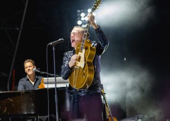 Bryan Adams ataca Donald Trump na nova canção de protesto '51st State'