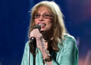 Carly Simon foi diagnosticada com doença de Parkinson