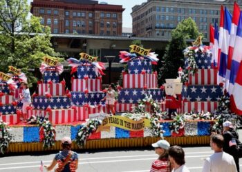 Celebrações do 4 de julho, Paul Simon, Festival Cultural 'The Sound of America', Molly Tuttle e muito mais no 'Things To Do' desta semana