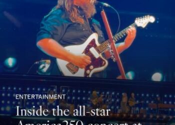 Chris Stapleton e Chaka Khan comemoram o 250º aniversário da América no LA Coliseum