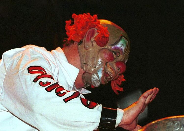Clown of Slipknot revela seu mais recente projeto solo O' Day Monster e lança nova música com vídeo